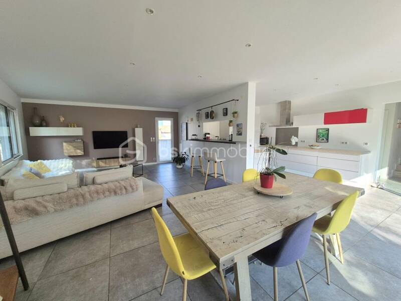 Maison à vendre, 165m², LA CRAU