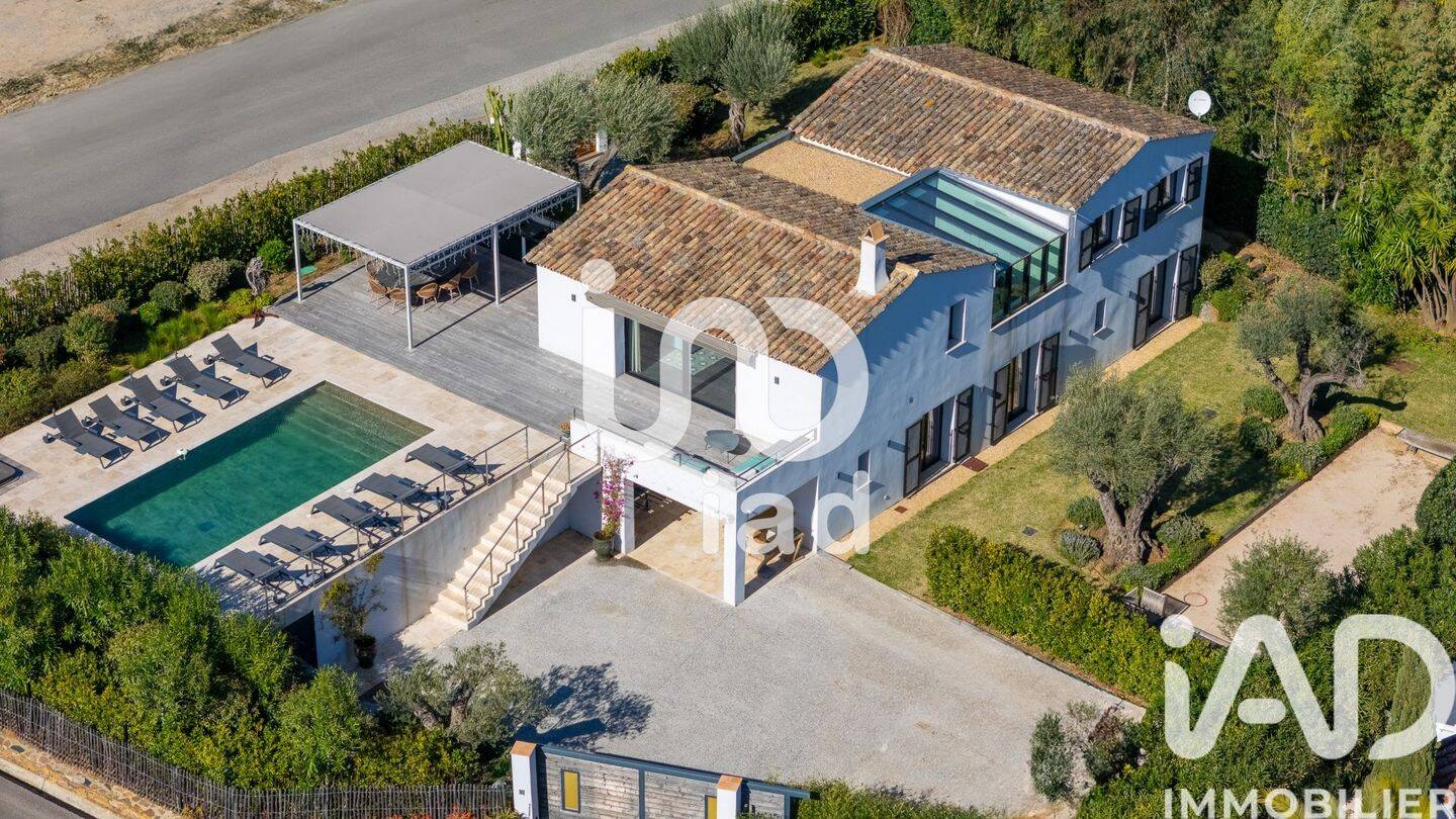 Maison à vendre, 280m², LA CROIX VALMER