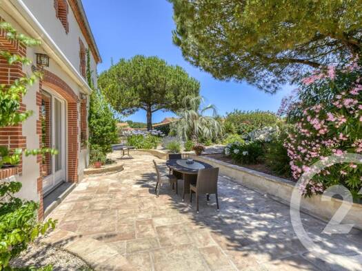 Maison à vendre 1 695 000 € 8 pièces 6 chambres 332 m² 2 370 m² de terrain Pornic 44210