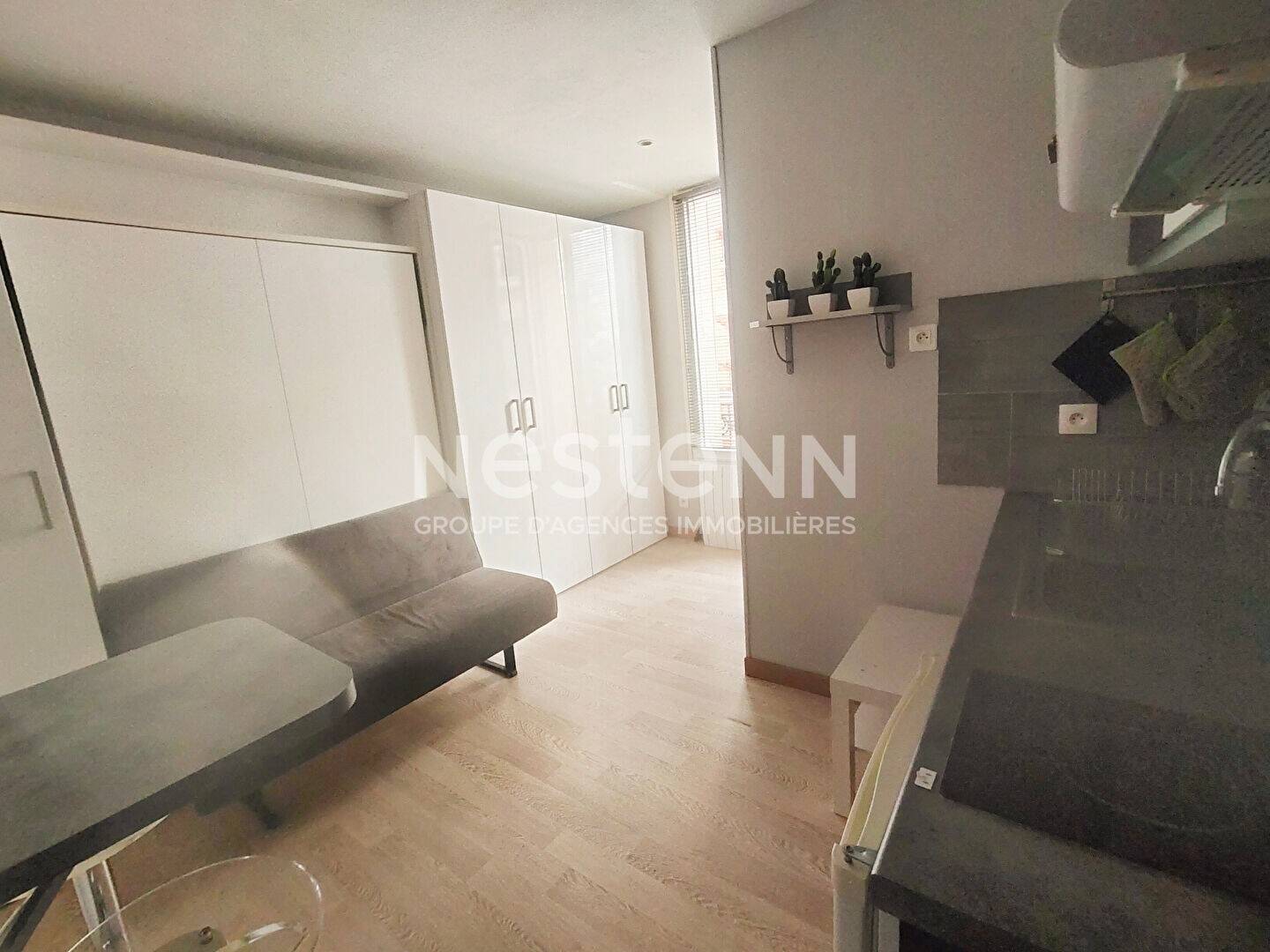 Maison à louer, 13m², COURBEVOIE