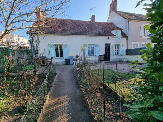 Maison de plain-pied à vendre 79 000 € 4 pièces 2 chambres 80 m² 693 m² de terrain Ouest Fourchambault 58600