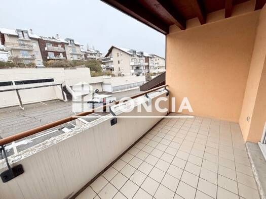 Appartement à louer 875 € 1 pièce 31,9 m² Étage 1/1 Gex 01170