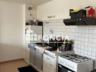 Appartement à louer 584 € 2 pièces 1 chambre 54,6 m² 2ème étage Basses Ferrailles-Jas Cavaillon 84300