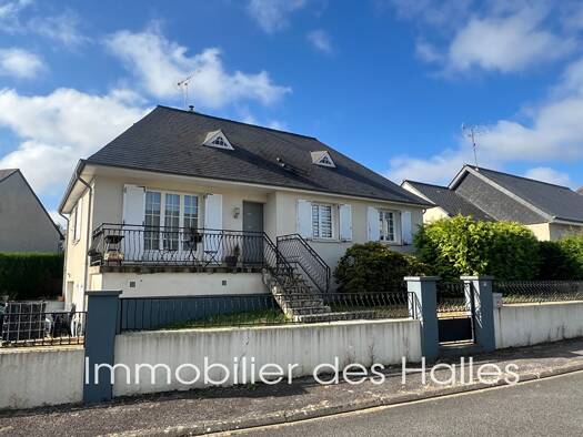 Maison à vendre 179 500 € 5 pièces 4 chambres 100 m² 513 m² de terrain Ombree d Anjou 49420