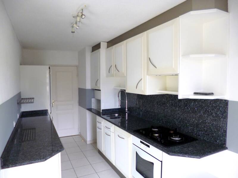 Maison à louer, 81m², NICE