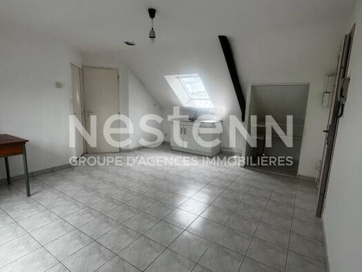 Duplex à vendre 75 250 € 2 pièces 1 chambre 27 m² Locmine 56500