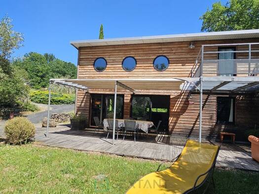 Maison à vendre 264 000 € 4 pièces 3 chambres 65 m² Vitrac 24200