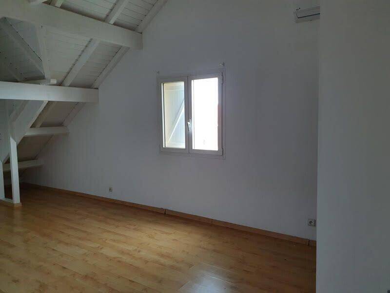 Maison à louer, 159m², PETIT BOURG