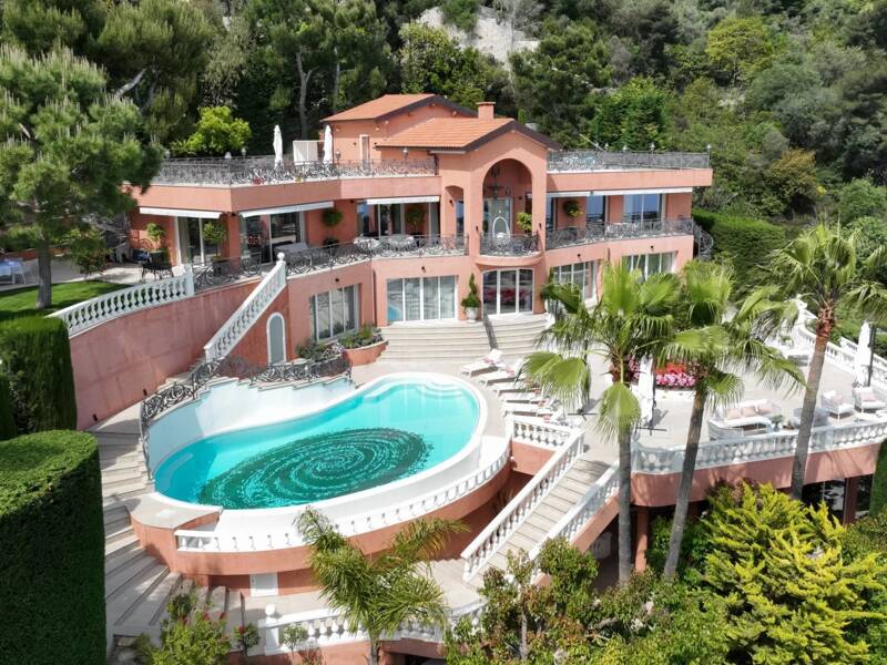 Maison à louer, 786m², ROQUEBRUNE CAP MARTIN