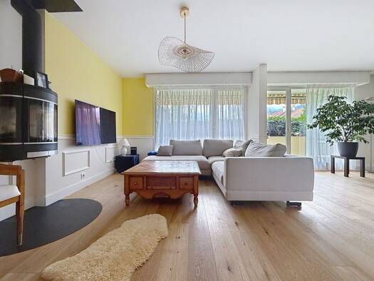 Appartement à vendre 449 000 € 4 pièces 3 chambres 94 m² RDC/2 Ornex 01210