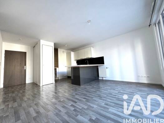 Appartement à vendre 169 000 € 3 pièces 2 chambres 59,17 m² Étage 4/4 Les Sapins Rouen 76000