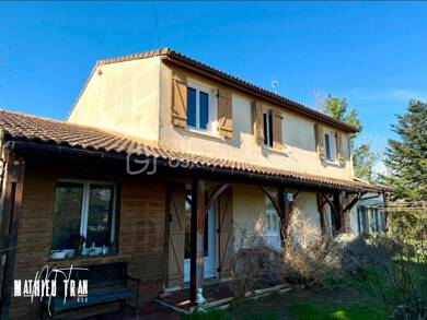Maison à vendre 220 000 € 7 pièces 6 chambres 140 m² 5 800 m² de terrain Coutras 33230