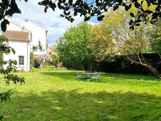 Maison à vendre 499 000 € 6 pièces 3 chambres 131 m² 1 090 m² de terrain Le Bourg et le Hameaux Beynes 78650