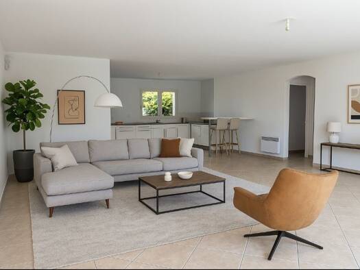 Maison de plain-pied à vendre 335 000 € 5 pièces 4 chambres 130 m² 900 m² de terrain Montmirat 30260