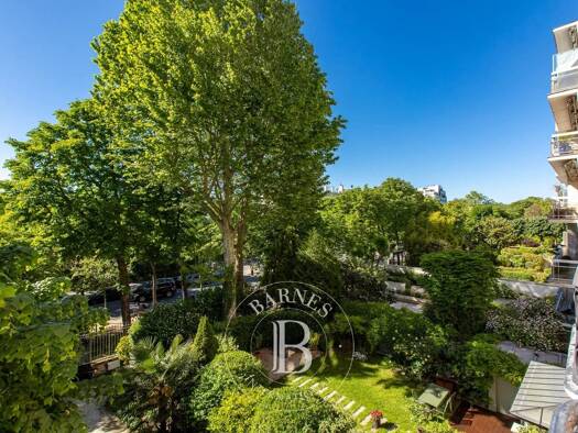 Appartement à vendre 3 250 000 € 7 pièces 4 chambres 190 m² Étage 2/3 Parc d'Orléans Neuilly-sur-Seine 92200