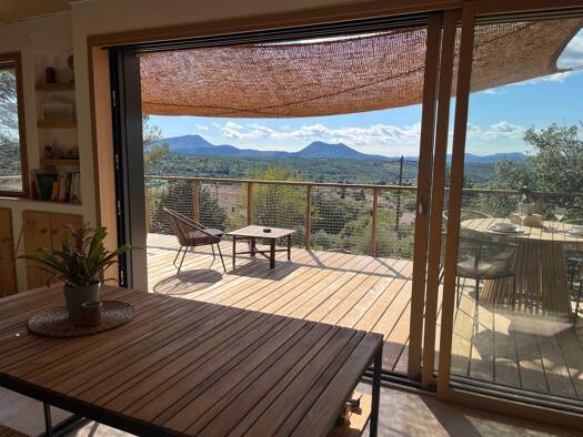Maison à vendre 385 000 € 3 pièces 2 chambres 73 m² 767 m² de terrain Tavernes 83670