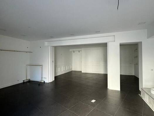 Local commercial à vendre 90 000 € 70 m² de surface de vente Saint Assiscle-Mailloles Perpignan 66000