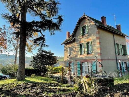 Demeure à vendre 280 000 € 7 pièces 6 chambres 206 m² 8 133 m² de terrain Bourret 82700