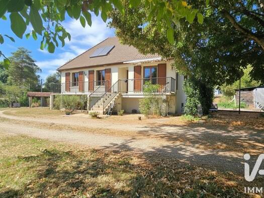 Maison de plain-pied à vendre 169 000 € 5 pièces 3 chambres 111 m² 5 088 m² de terrain Lételon 03360