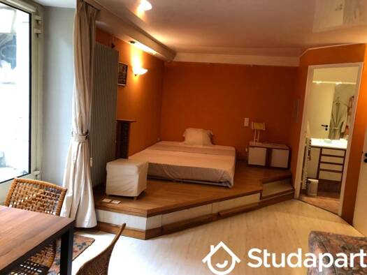 Studio à louer 950 € 1 pièce 30 m² RDC disponible dès maintenant Tête d'Or Lyon 6ème arrondissement 69006