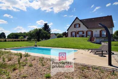 Maison à vendre 368 000 € 8 pièces 5 chambres 210 m² 4 348 m² de terrain Villemandeur 45700