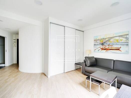 Appartement à vendre 380 000 € 1 pièce 29 m² Étage 1/6 Parc d'Orléans Neuilly-sur-Seine 92200