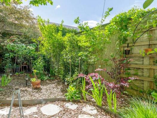 Appartement à vendre 189 792 € 8 pièces 5 chambres 149 m² Étage 1/2 Cité Bretonnie-Chatelet-Favieres-Conches Montluçon 03100