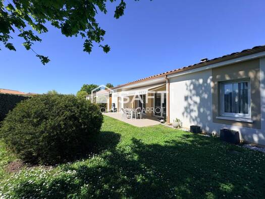 Maison de plain-pied à vendre 336 000 € 4 pièces 2 chambres 91 m² 180 m² de terrain Izon 33450