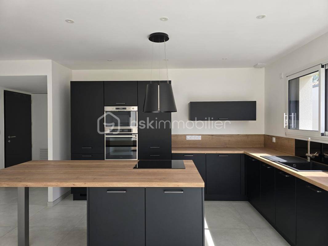 Maison à vendre, 116m², SAINT HILAIRE LA FORET