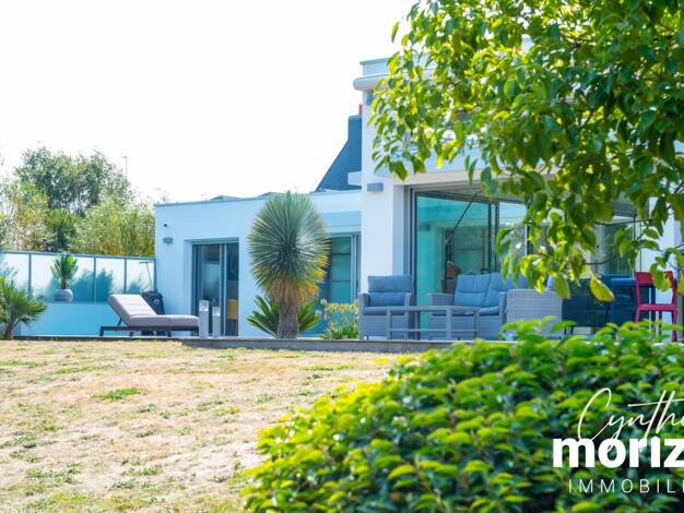 Maison à vendre de 1.1M à 1.7M € 5 pièces 4 chambres 156,1 m² 1 997 m² de terrain Ploemeur 56270