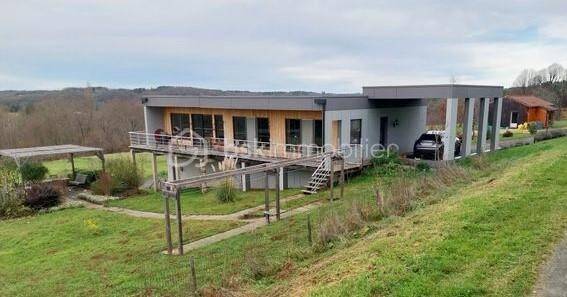 Maison à vendre, 135m², VILLEFRANCHE DU PERIGORD