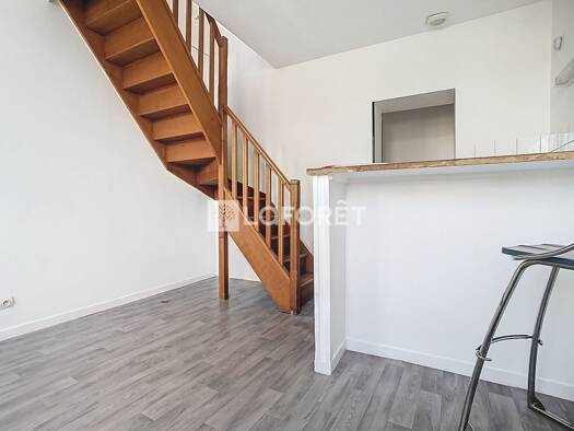 Appartement à louer 410 € 2 pièces 1 chambre 31 m² RDC/2 Le Quesnot Saint-Aubin-lès-Elbeuf 76410