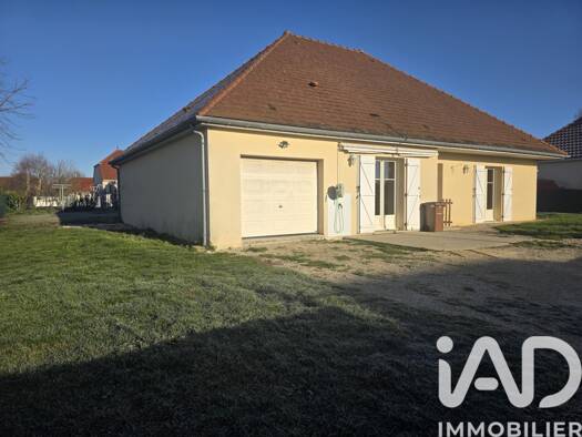 Maison de plain-pied à vendre 198 000 € 5 pièces 3 chambres 127 m² 773 m² de terrain Piney 10220