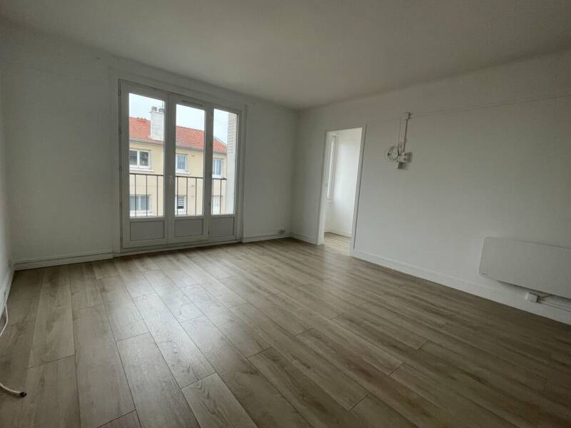 Maison à louer, 44m², SAINT MAUR DES FOSSES