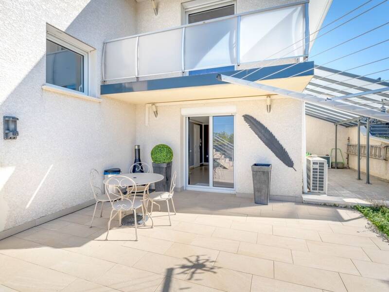 Maison à vendre, 243m², SAINT CERGUES