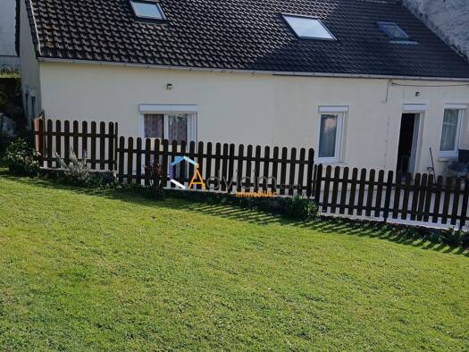 Maison à vendre 167 000 € 4 pièces 2 chambres 107,61 m² 680 m² de terrain La Ferté-Gaucher 77320