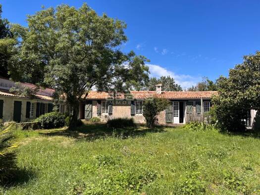 Maison à vendre 795 000 € 7 pièces 5 chambres 186,5 m² 3 146 m² de terrain Île De Ré Le Bois-Plage-en-Ré 17580
