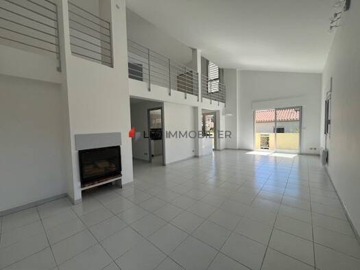 Duplex à louer 1 300 € 5 pièces 4 chambres 163 m² Étage 1/1 Las Cobas-Clos Banet Perpignan 66000