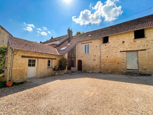 Maison à vendre 320 000 € 7 pièces 3 chambres 182 m² 855 m² de terrain Gommecourt 78270