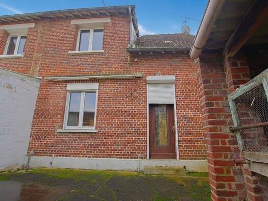 Maison à vendre 90 000 € 4 pièces 3 chambres 72,5 m² 262 m² de terrain Eppeville 80400