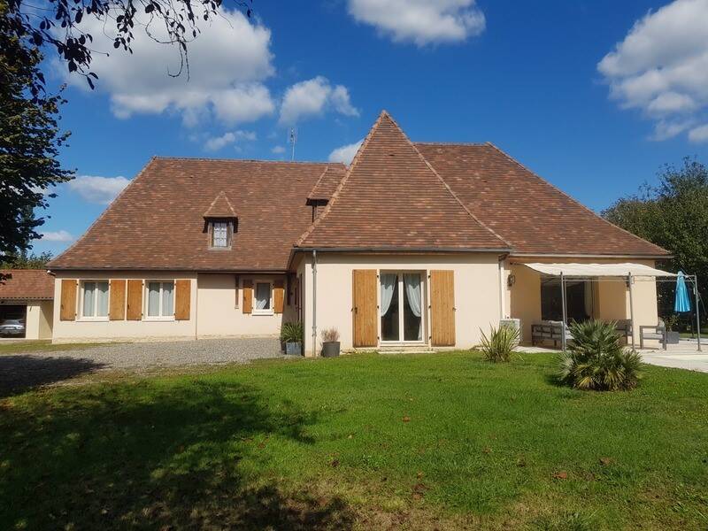 Maison à vendre, 236m², MONTIGNAC