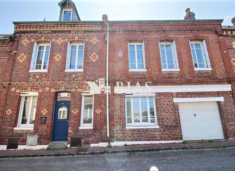 Maison à vendre 179 000 € 7 pièces 5<br/>chambres 120 m²<br/>superficie 142 m²<br/>terrain Forges-les-Eaux 76440