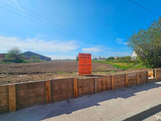 Terrain constructible à vendre 476 000 € 4 996 m² de terrain Saint-Martin-lez-Tatinghem 62500