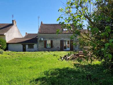 Maison de ville à vendre 99 500 € 4 pièces 3 chambres 106 m² 811 m² de terrain La Saule Montceau-les-Mines 71300