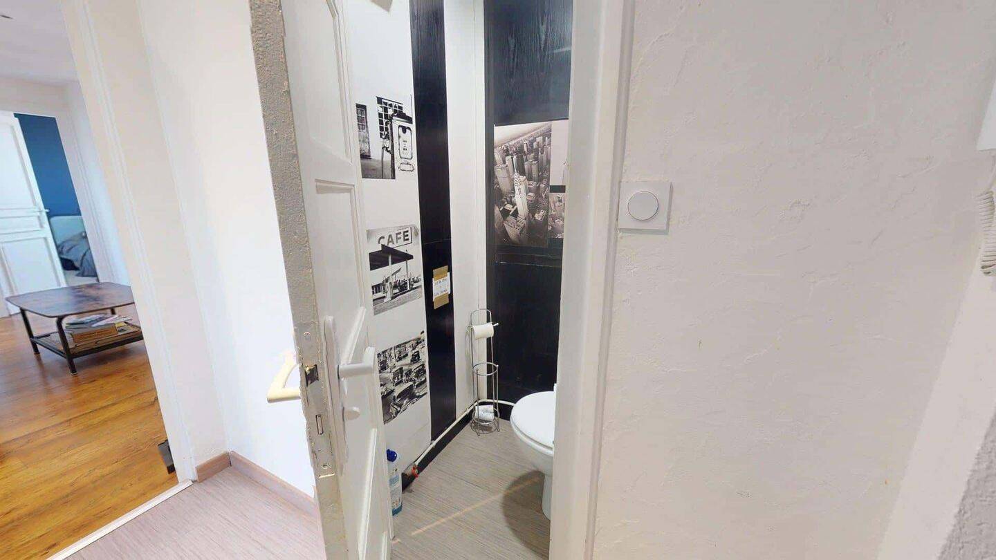 Room in Rue Séverine, Villeurbanne for 75 m² with 4 bedrooms - C — 15