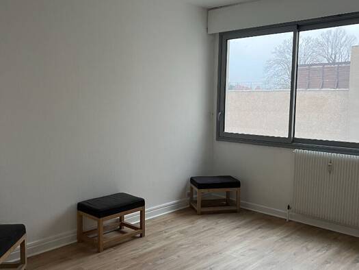 Appartement à louer 550 € 1 pièce 40 m² Étage 1/12 Le Centre-Centre Ville Roanne 42300