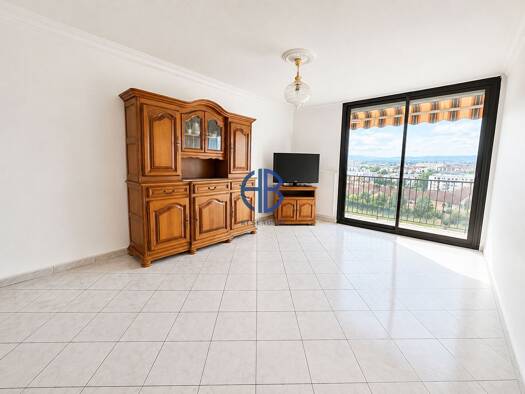 Appartement à vendre 175 000 € 4 pièces 3 chambres 80,6 m² Étage 6/6 Centre Ville Saint-Priest 69800