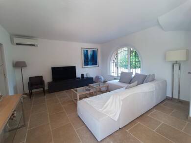 Maison à louer 3 050 € 5 pièces 4 chambres 120 m² Vence 06140