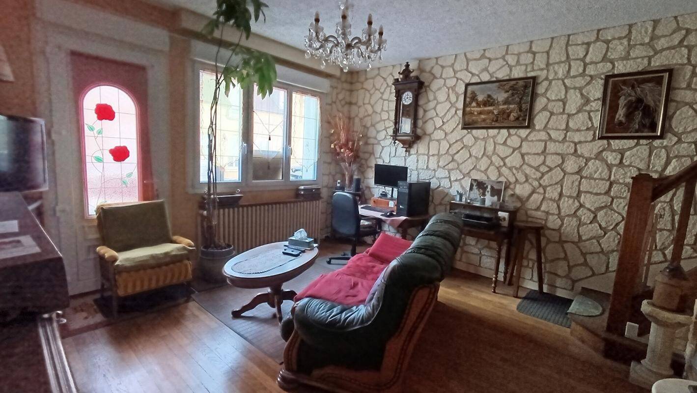 Maison à vendre, 103m², FERE CHAMPENOISE