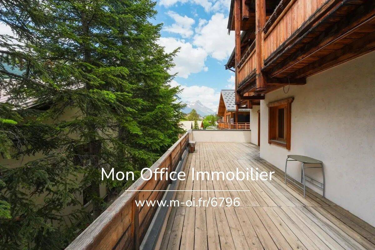 Maison à vendre, 357m², LA SALLE LES ALPES
